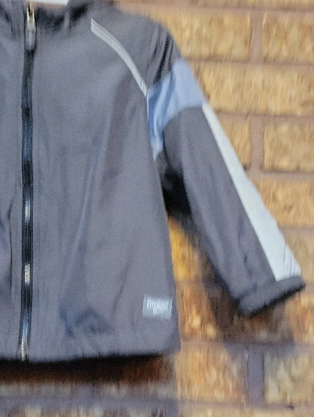 OshKosh B'gosh Black and Gray Kids Hooded Lined Rain Jacket Windbreaker Size 4T